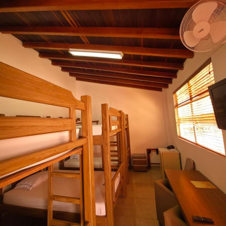 Hotel Monarca - Family Room - 2