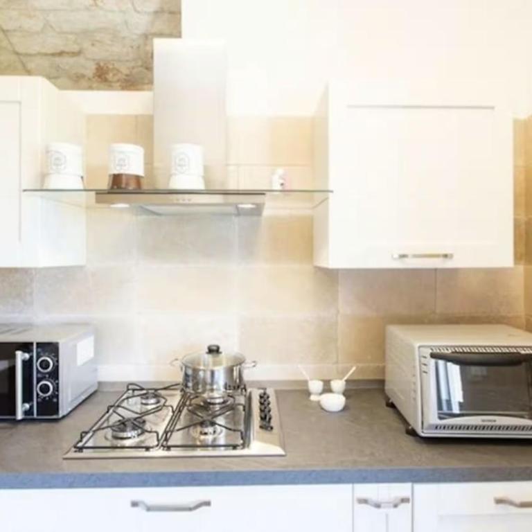 Casa Leo with Jacuzzi - One-Bedroom House - 21