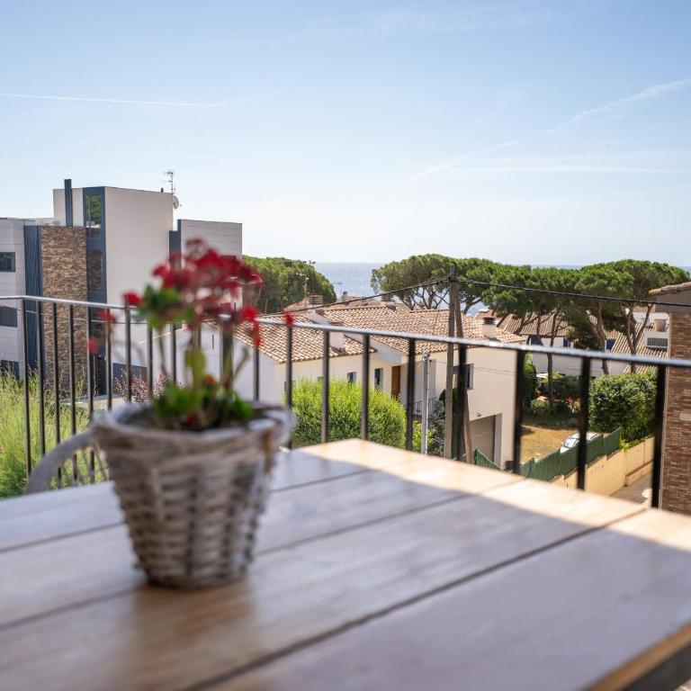 Refurbished apartment calella de pal. beach 250mts - Apartment mit 2 Schlafzimmern - 1