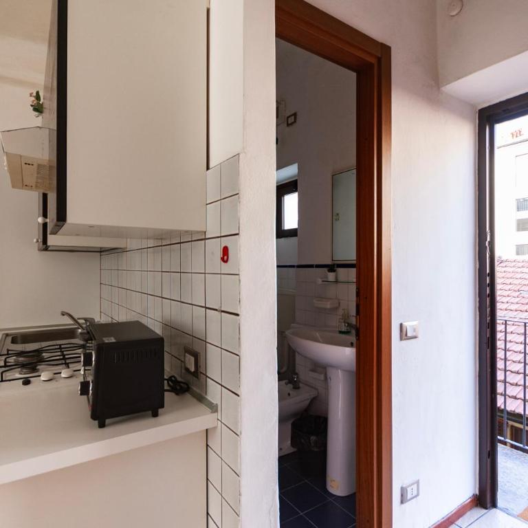 Youhosty - Lodi 12 D - One-Bedroom Apartment - 2