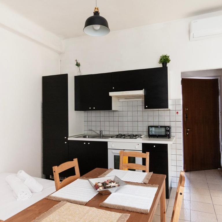 Youhosty - Lodi 12 D - One-Bedroom Apartment - 17