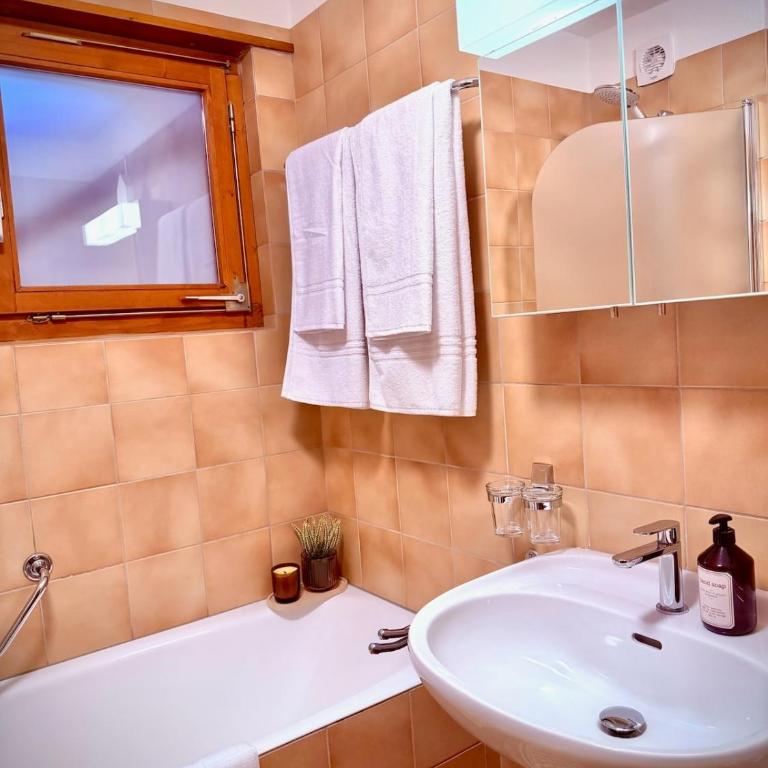 Cozy Retreat near St Moritz with Pool Sauna Fireplace - Apartment mit 1 Schlafzimmer - 21