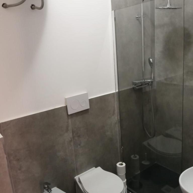 San Francesco Guest House - Camera Tripla con Bagno Privato - 3