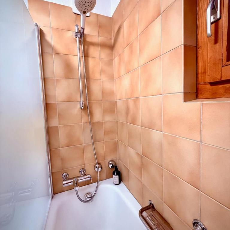 Cozy Retreat near St Moritz with Pool Sauna Fireplace - Apartment mit 1 Schlafzimmer - 24