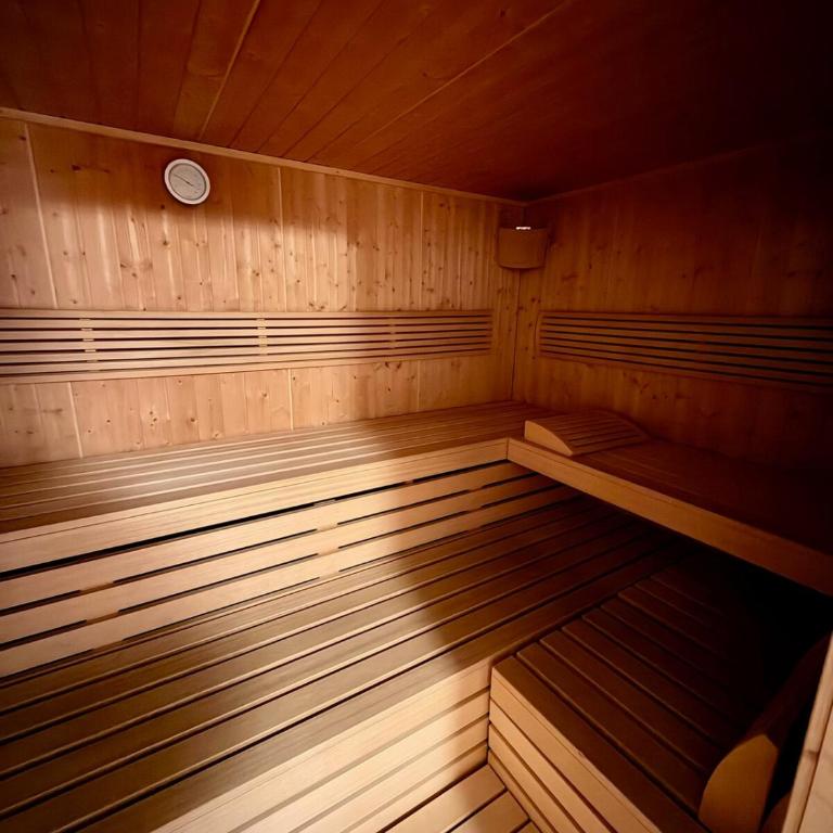 Cozy Retreat near St Moritz with Pool Sauna Fireplace - Apartment mit 1 Schlafzimmer - 11