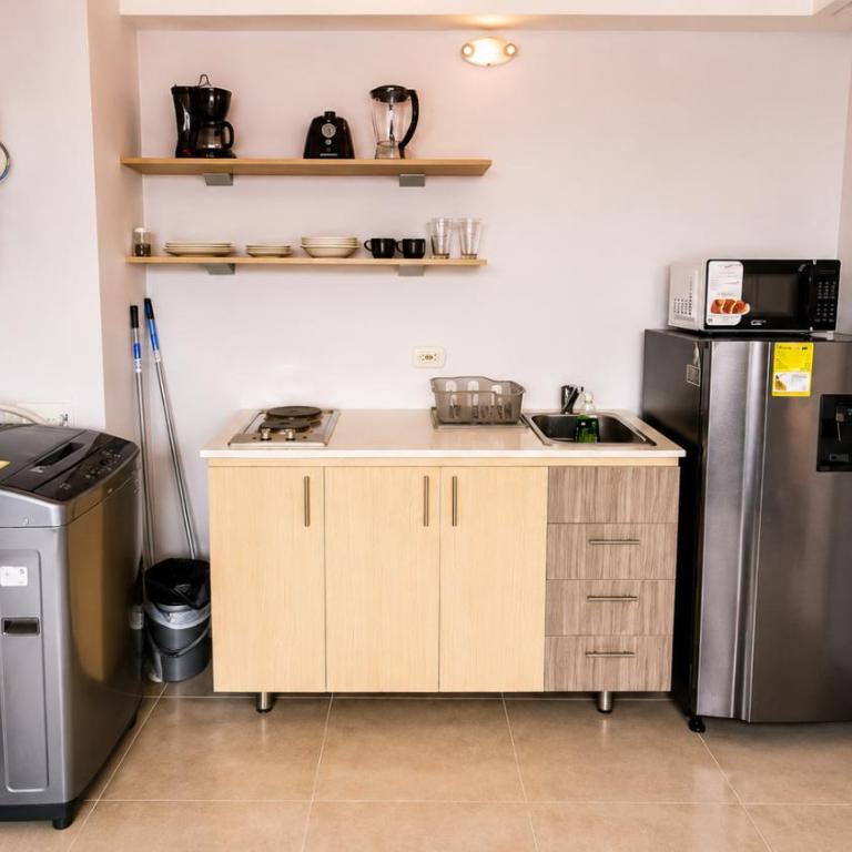 Great Laureles views, Cold AC and best price - One-Bedroom Apartment - 8