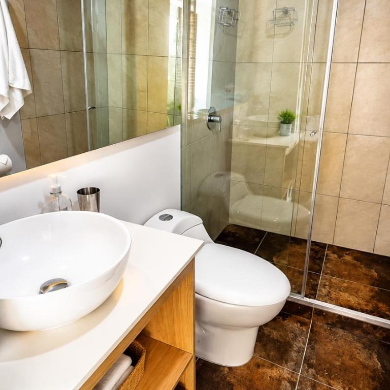 Great Laureles views, Cold AC and best price - One-Bedroom Apartment - 4