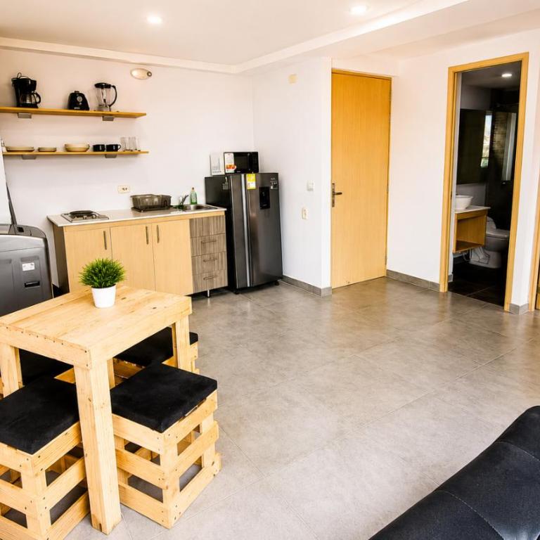 Great Laureles views, Cold AC and best price - One-Bedroom Apartment - 16