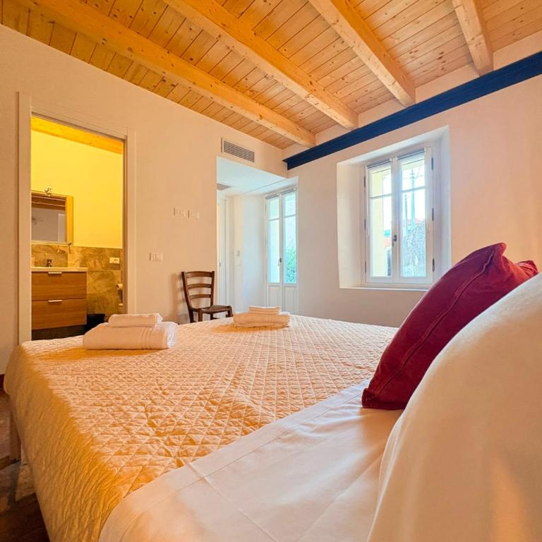 Olcium Holiday Rooms - Camera Matrimoniale con Bagno Privato - 1
