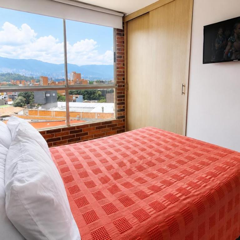 Best Laureles location and price - One-Bedroom Apartment - 10