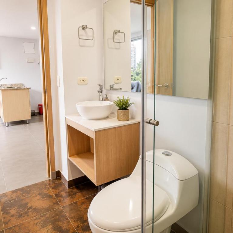 La 70, Laureles Condo, Cold AC - One-Bedroom Apartment - 3