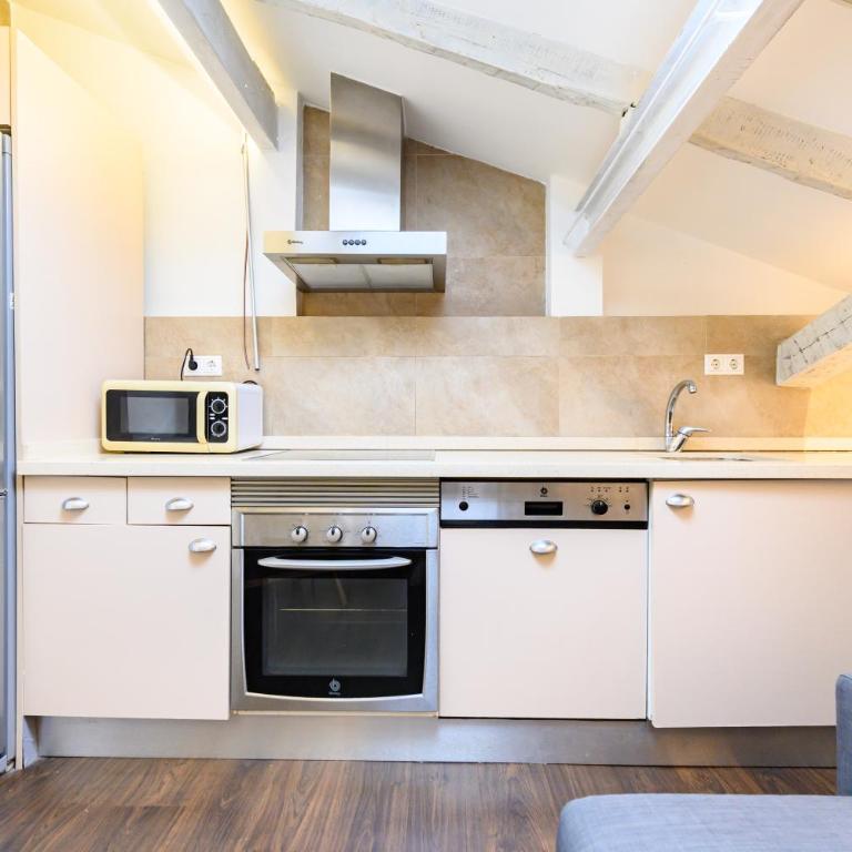 FER3452 - Ático de 1 dormitorio en Moncloa - Alquiler temporal - Appartement 1 Chambre - 3