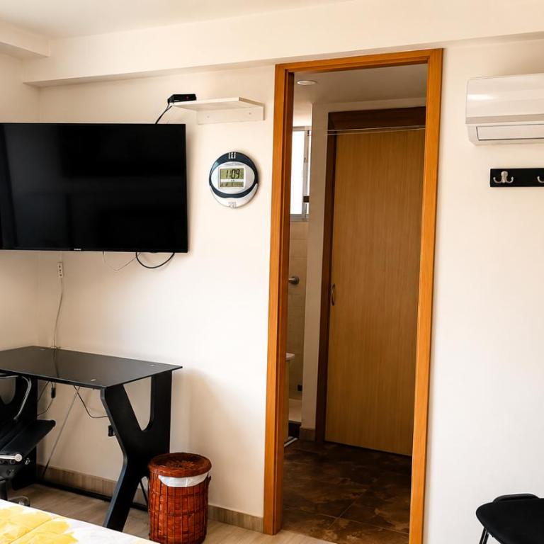 Best apartment, best location, Laureles Paradise - One-Bedroom Apartment - 3