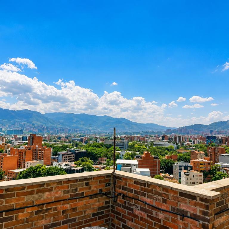 Laureles penthouse, jacuzzi-rooftop fun in the sun - One-Bedroom Apartment - 2