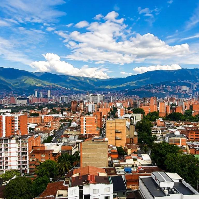 Laureles penthouse, jacuzzi-rooftop fun in the sun - One-Bedroom Apartment - 20