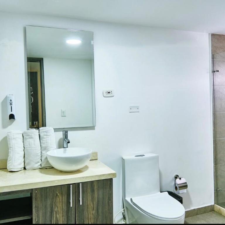 Hotel Qatar Cali - Double Room with Two Double Beds - 8