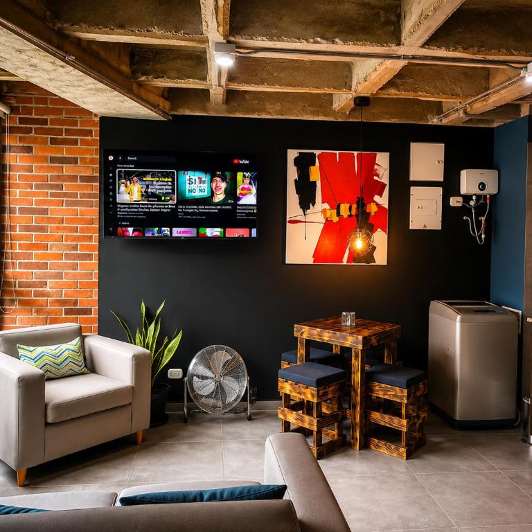 Stylish Laureles Loft in Medellin - One-Bedroom Apartment - 11