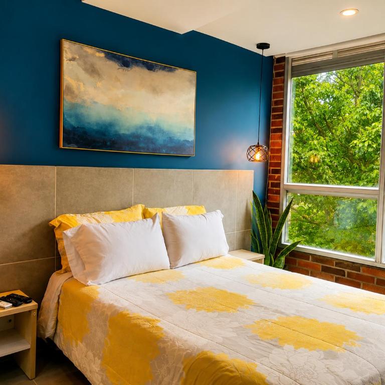 Stylish Laureles Loft in Medellin - One-Bedroom Apartment - 24