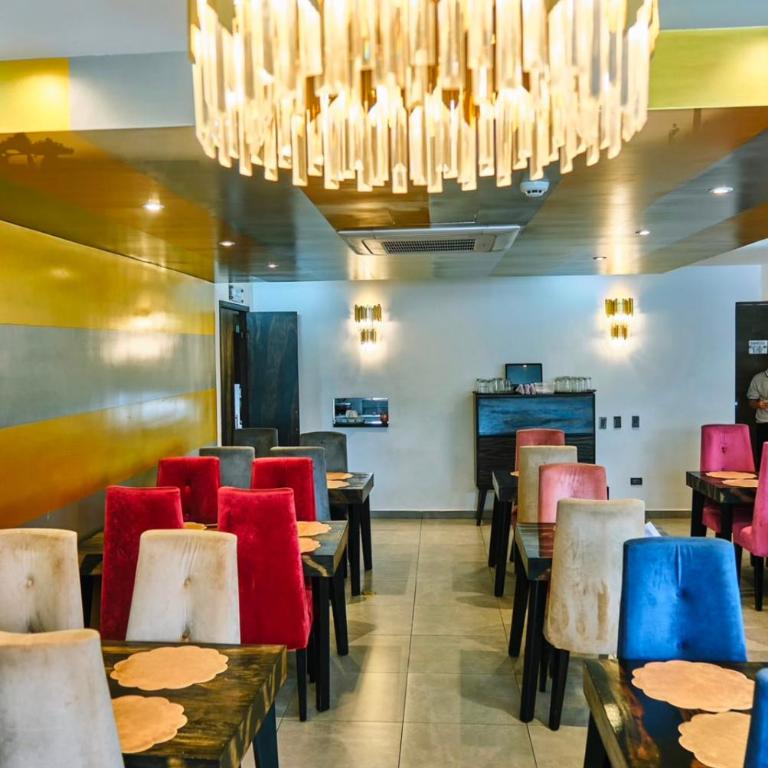 Hotel Qatar Cali - Double Room with Two Double Beds - 11