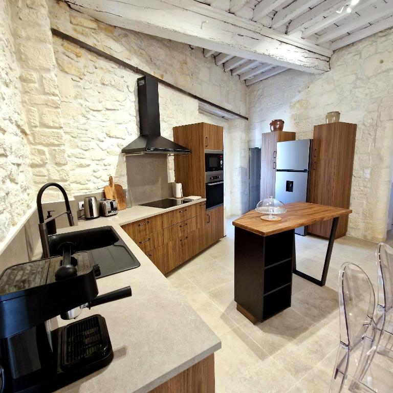 Le Castel - Centre historique Arles - Appartement 5 Chambres - 64
