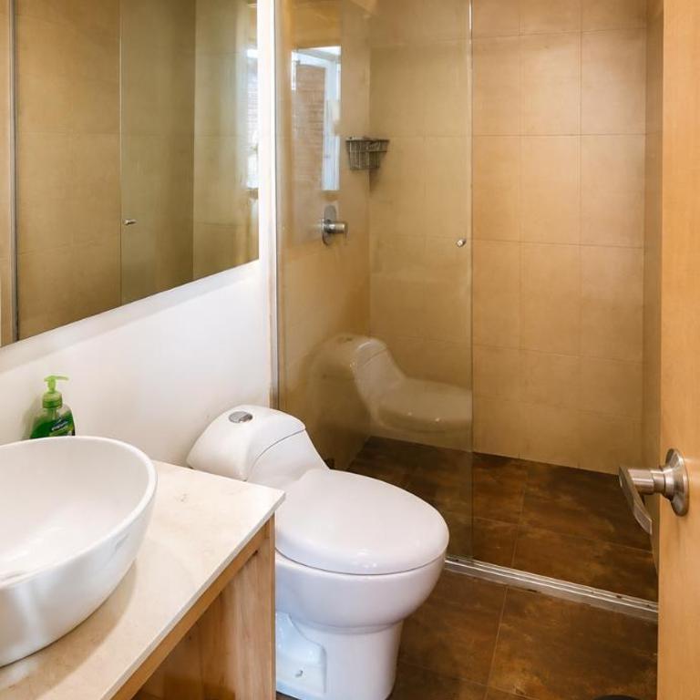 Mingle with the beautiful Paisas, Perfect location - Apartamento de 1 dormitorio - 3