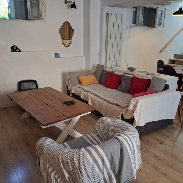 Authentique maison de village à Agde avec patio - Maison 3 Chambres - 12