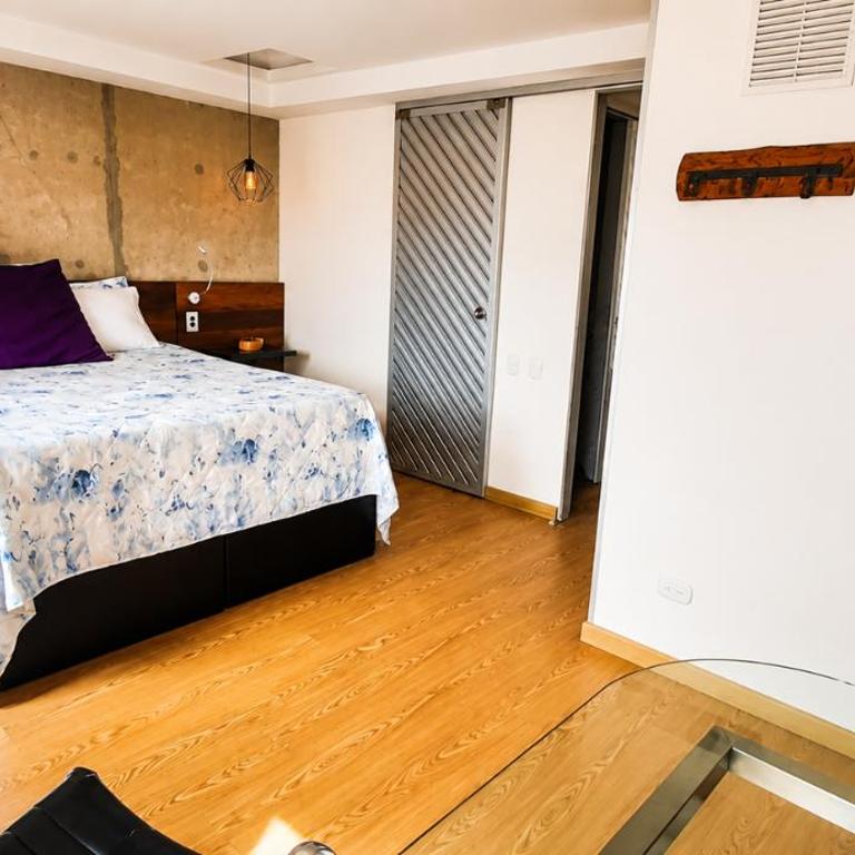 Luxury Laureles-LA 70-Medellin Stunner - One-Bedroom Apartment - 7