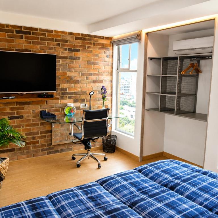 Luxury Laureles-LA 70-Medellin Stunner - One-Bedroom Apartment - 11