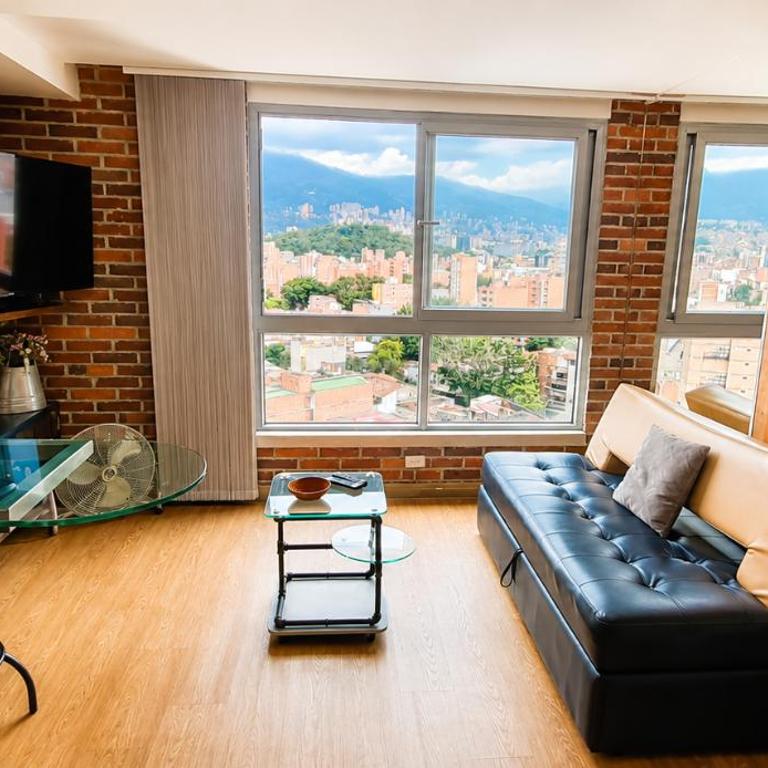 Luxury Laureles-LA 70-Medellin Stunner - One-Bedroom Apartment - 13