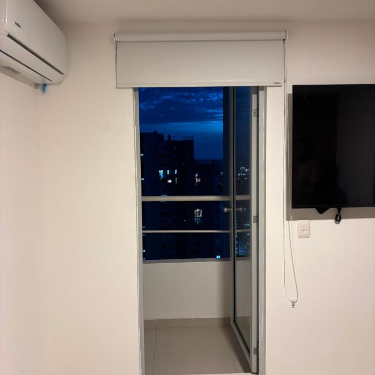 CONSTRUESCALA PM - Torre 811 - Three-Bedroom Deluxe Apartment - 23