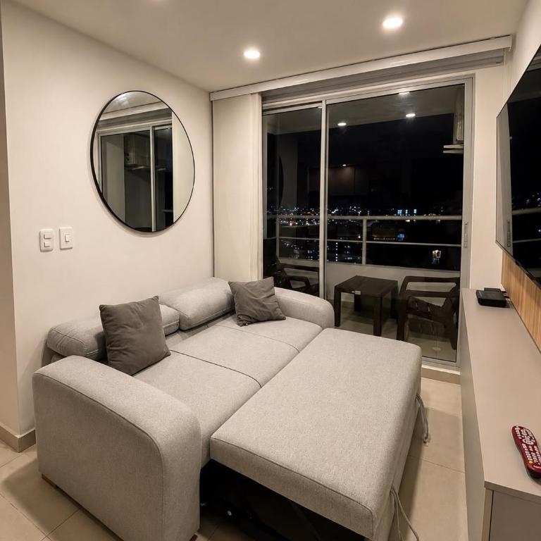 CONSTRUESCALA PM - Torre 811 - Three-Bedroom Deluxe Apartment - 25