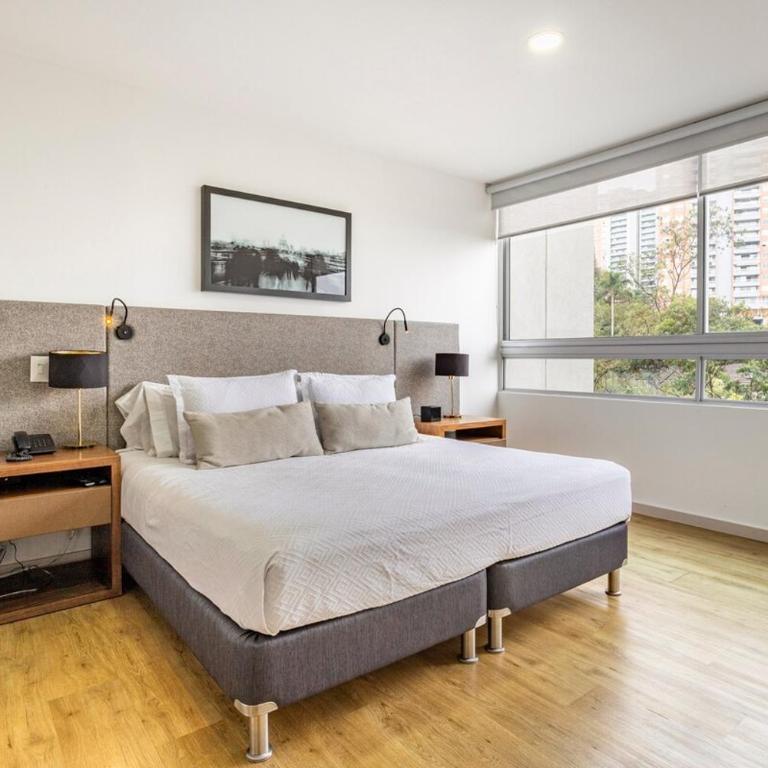 Apartment with an incredible view! Medellin, El Poblado - Two-Bedroom Apartment - 12