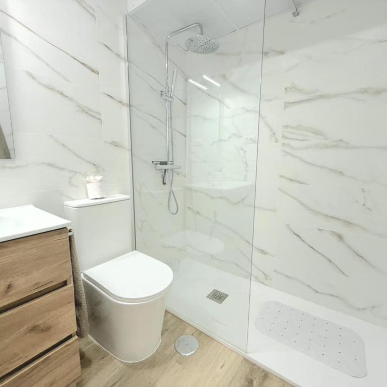 CENT7 - Central Studio with Seasonal Pool, AC and Lift - Torremolinos - Estudio - 18