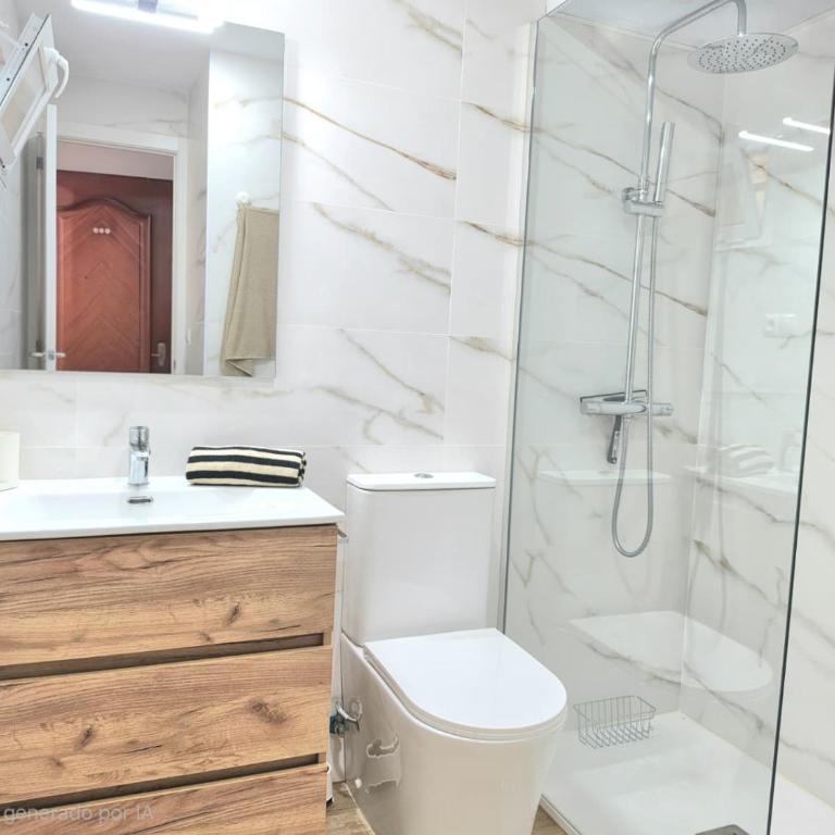 CENT7 - Central Studio with Seasonal Pool, AC and Lift - Torremolinos - Estudio - 13