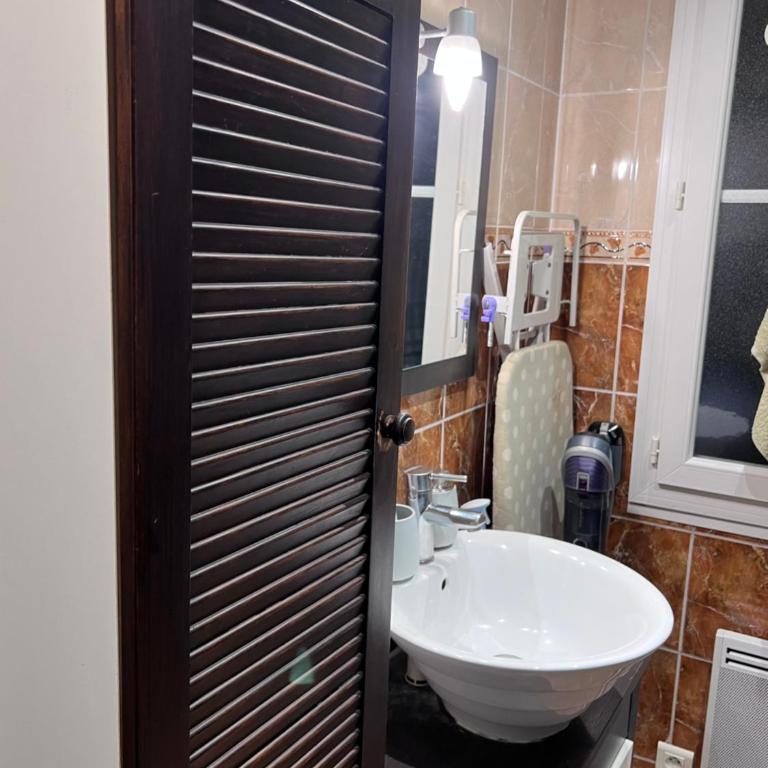 Charmant petit studio tout confort Paris - Appartement 1 Chambre - 6