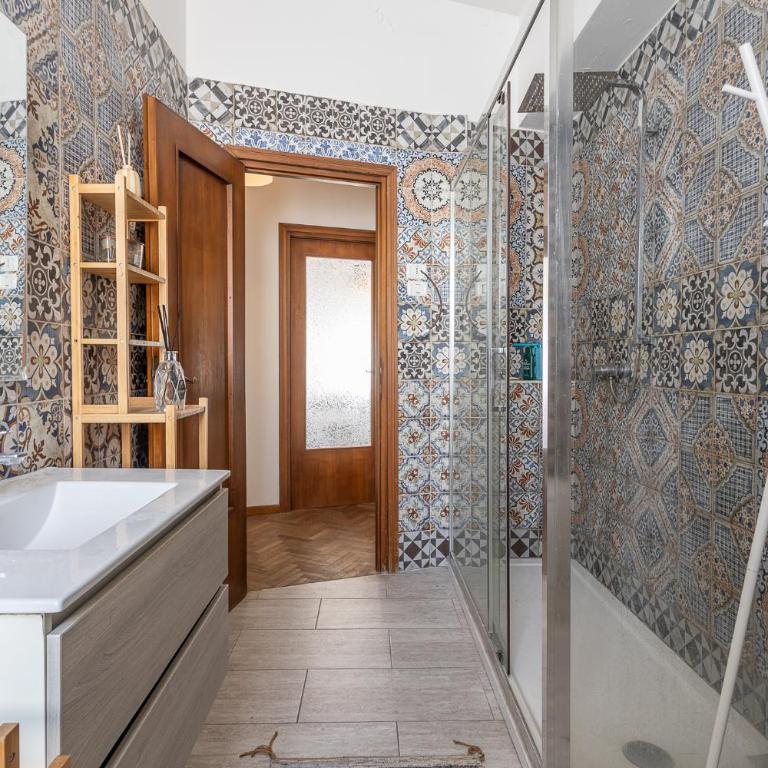 Ankon Suite - Tra centro e stazione - Appartamento con 2 Camere da Letto - 5