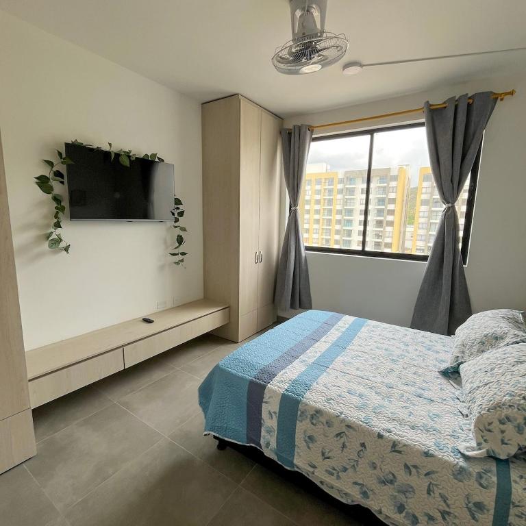 Modern Apartment Near Pozos Colorados - Two-Bedroom Apartment with Balcony - 13