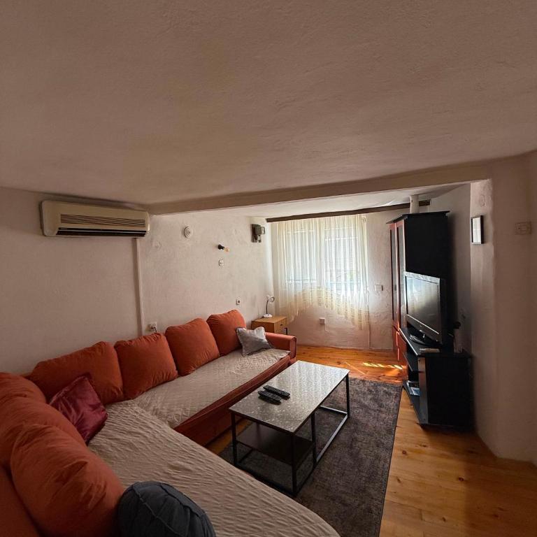 Bajatova Heritage House with Private Courtyard - Vila sa 1 Spavaćom Sobom - 17
