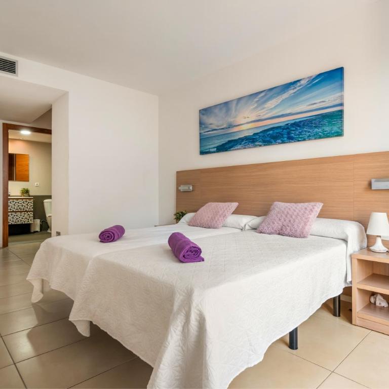 Zen Suite - Modern Apartment with Parking & Swimming Pool - Two-Bedroom Apartment - 9