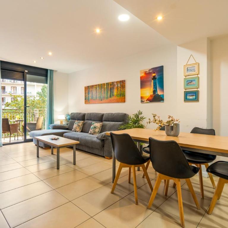 Zen Suite - Modern Apartment with Parking & Swimming Pool - Two-Bedroom Apartment - 3