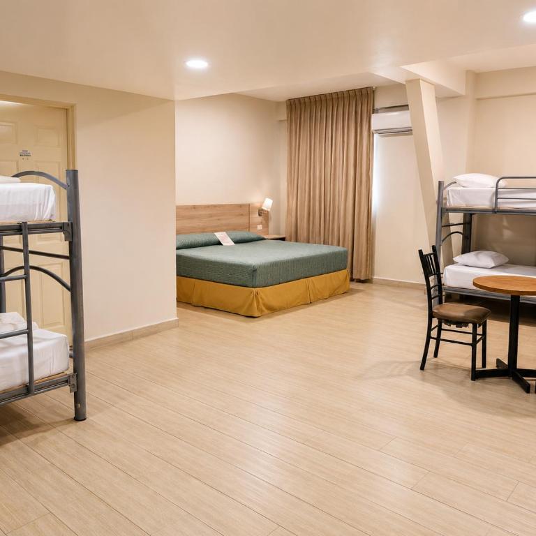Hotel Son- Mar Monterrey Centro - Suite Familiar - 1