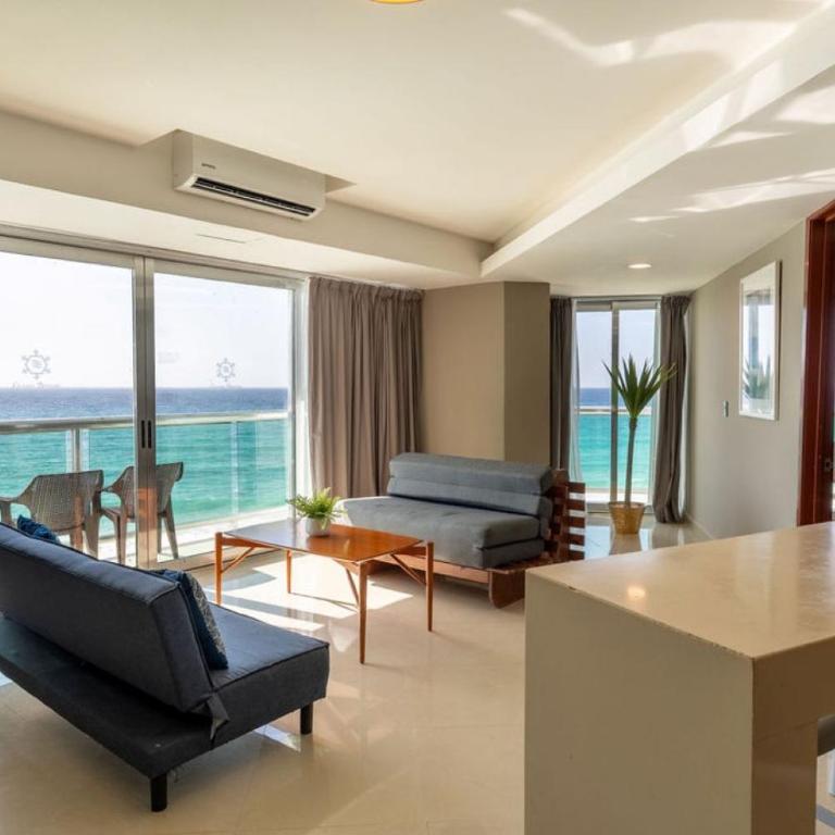 Ocean Dream Cancun by GuruHotel - One Bedroom Ocean View Suite - 1
