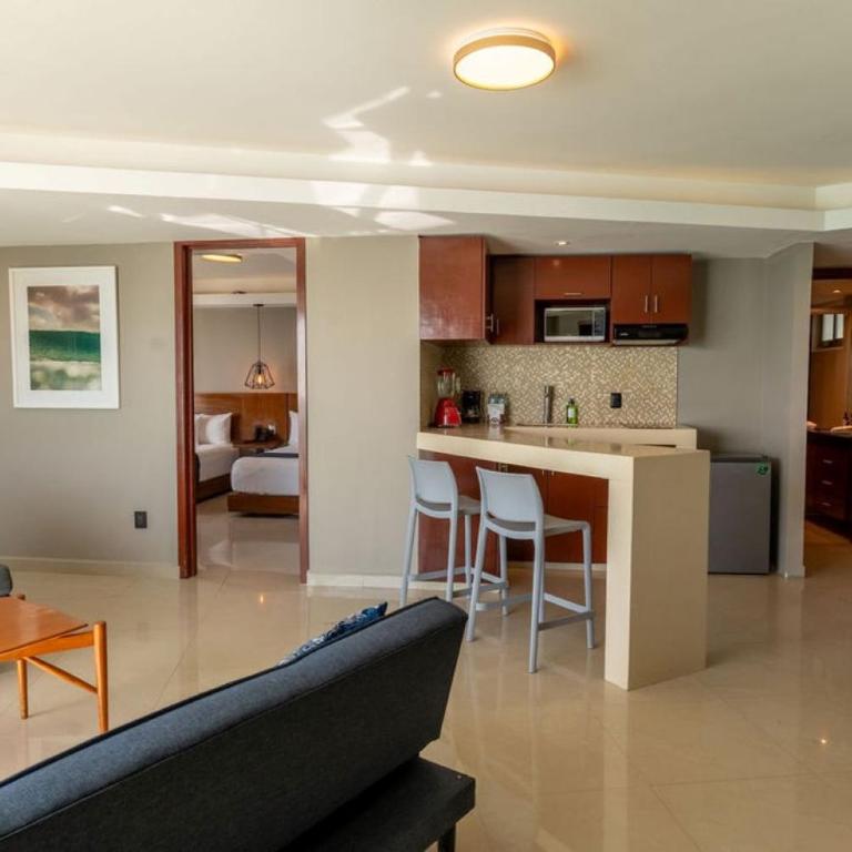 Ocean Dream Cancun by GuruHotel - One Bedroom Ocean View Suite - 3