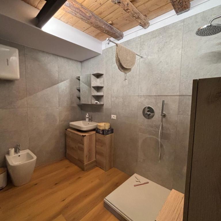 CA Ferdi and Lino City Center - Appartamento con 2 Camere da Letto - 22