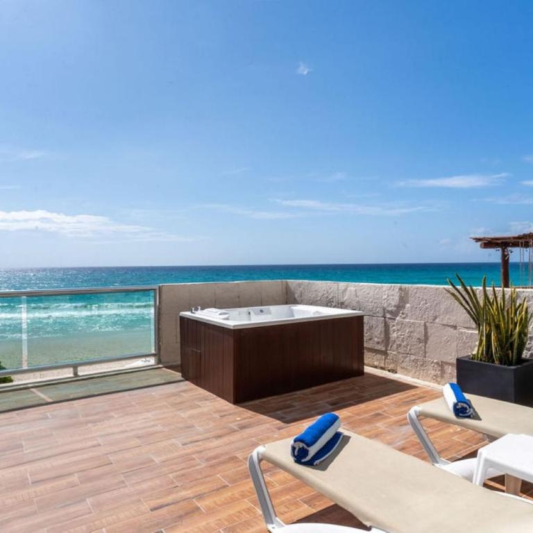 Ocean Dream Cancun by GuruHotel - Junior Suite with Hot Tub - 3