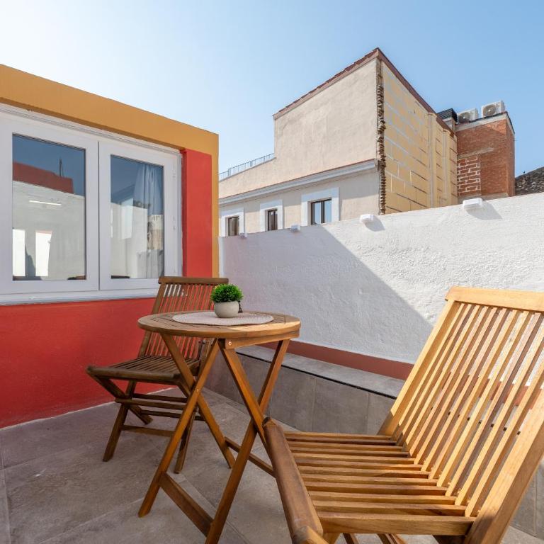 Atic Port Apartsuite con bañera y terraza Adults Only - Apartamento de 1 dormitorio - 16