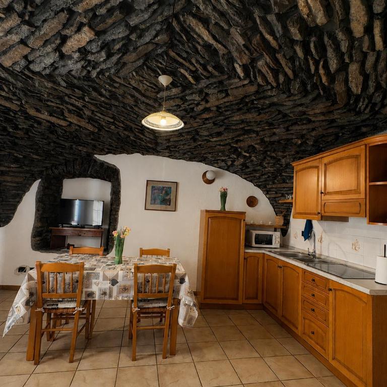 Grand et Petit Charme - One-Bedroom Apartment - 3