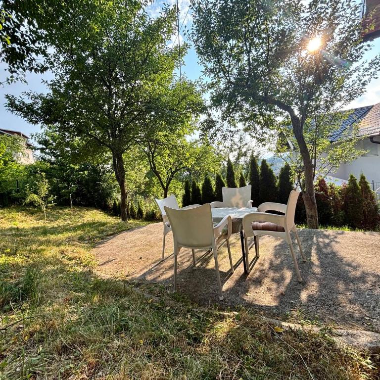 Sarajevo Holiday Home - Kuća sa 2 Spavaće Sobe - 16