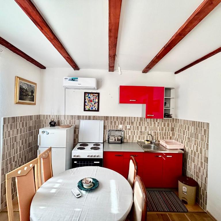 Sarajevo Holiday Home - Kuća sa 2 Spavaće Sobe - 29