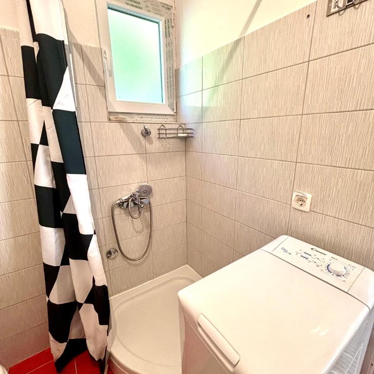 Sarajevo Holiday Home - Kuća sa 2 Spavaće Sobe - 43